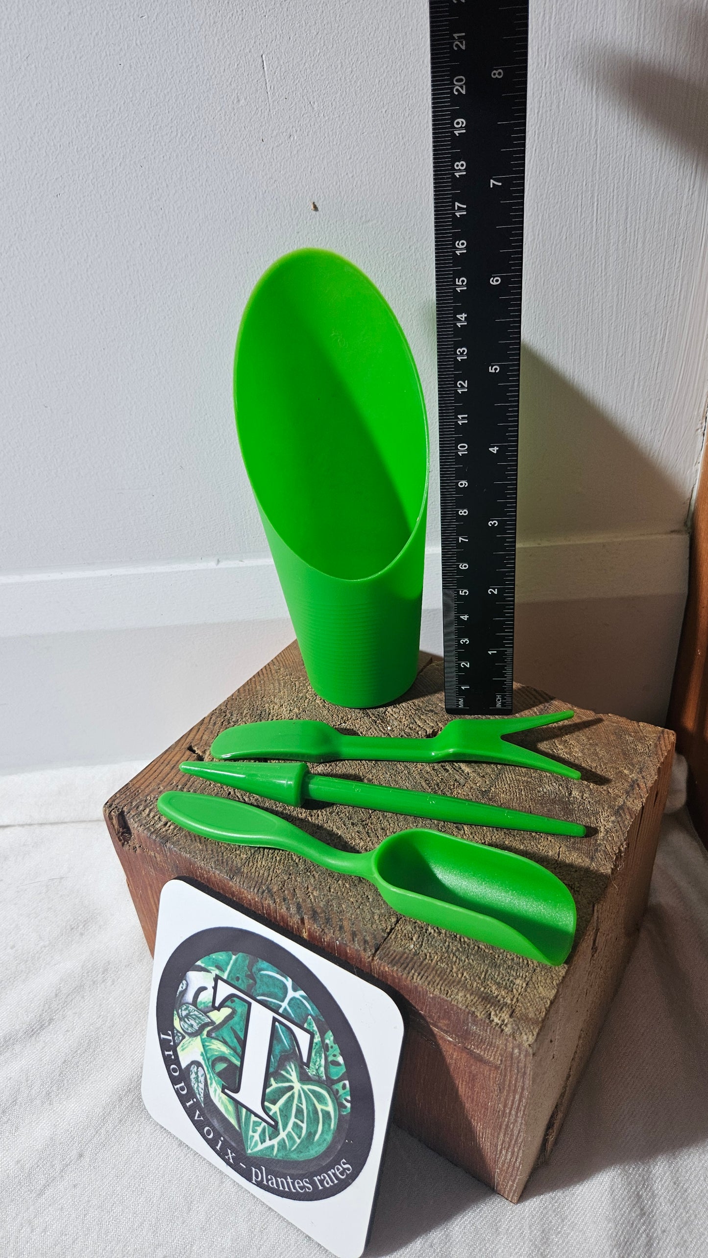 Pelle et outils de rempotage (ensemble).