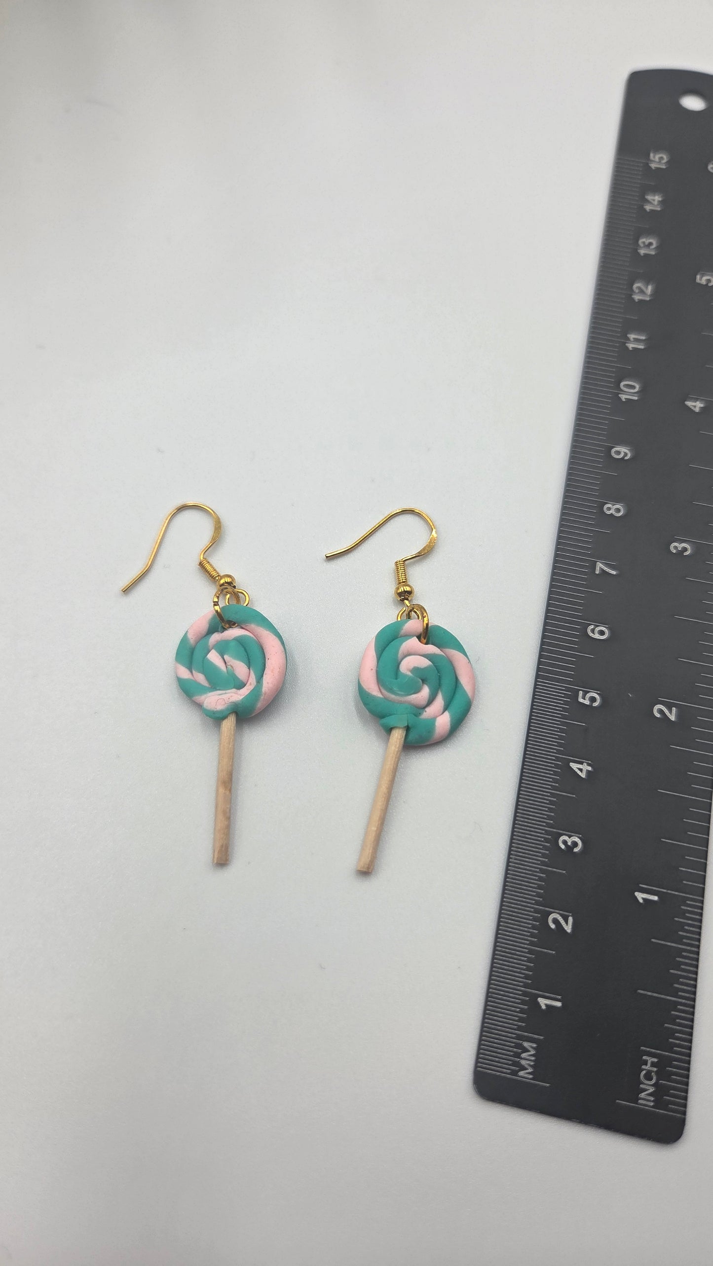 Boucles d'oreilles "Suçette bleu et rose pâle"