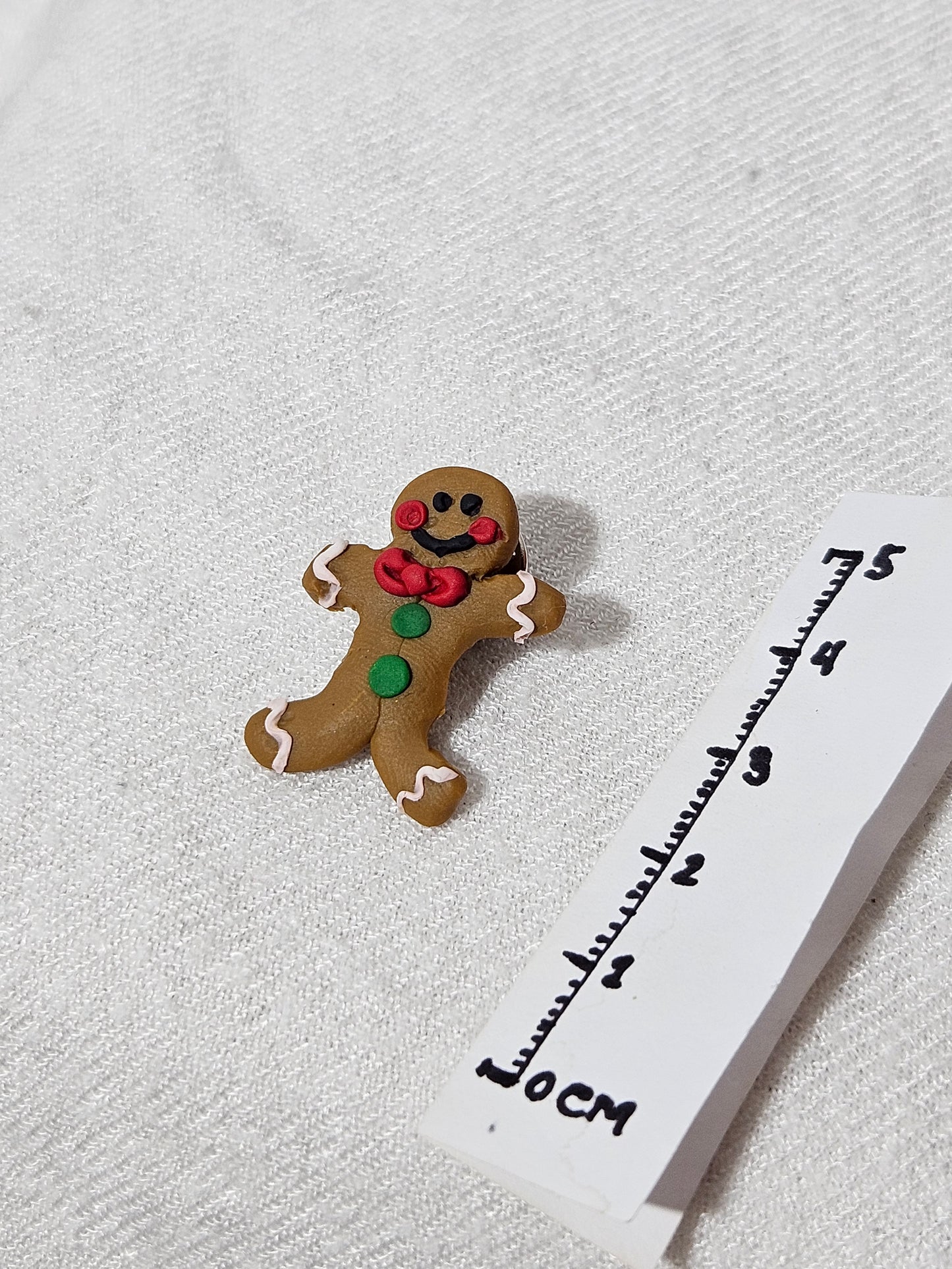 Lapel pin (Brooch/Pin) in “Gingerbread Man”