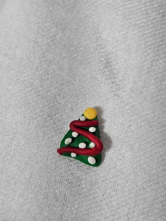 Lapel pin (brooch/pin) in “Christmas tree”