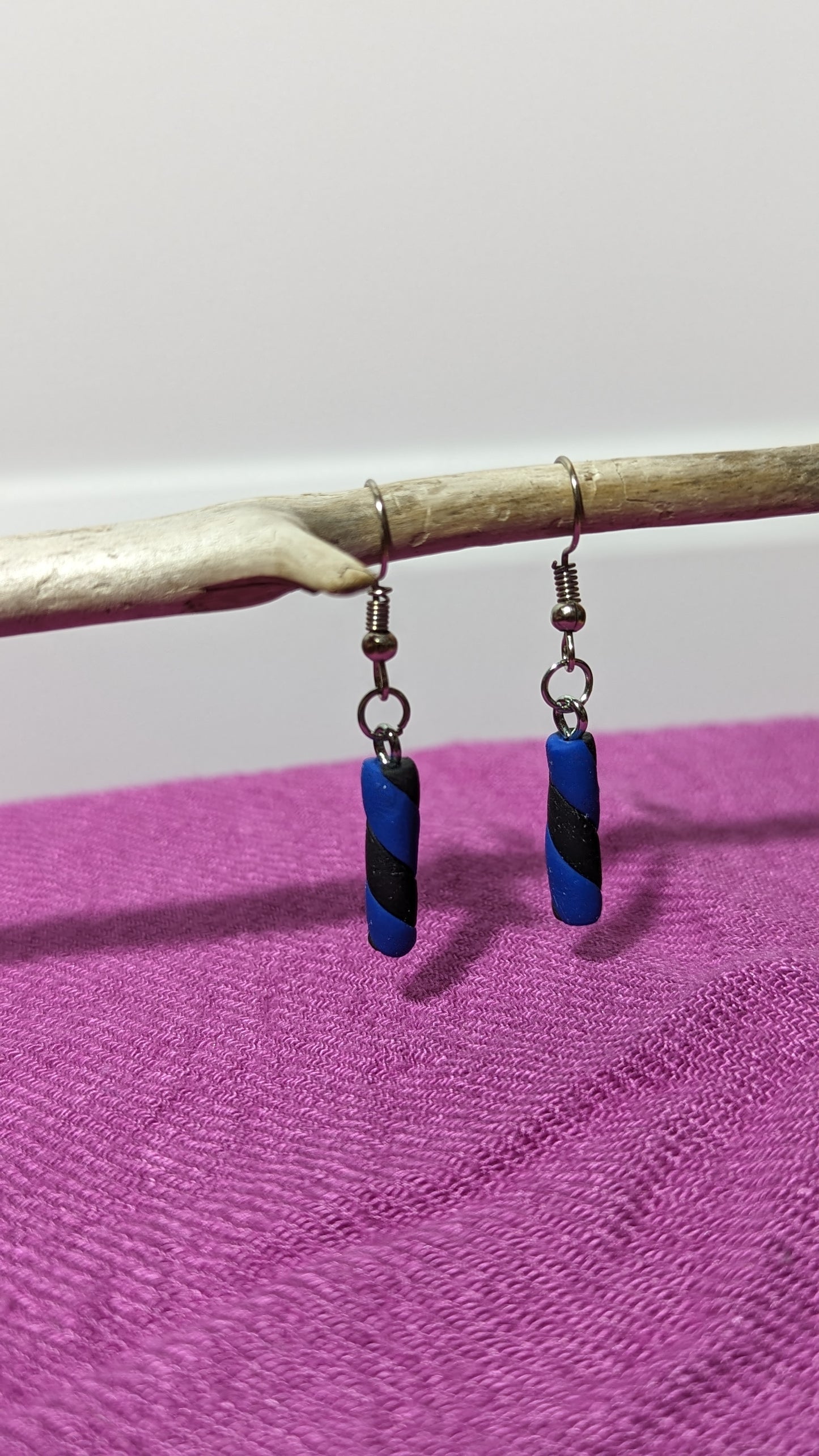 Boucles d'oreilles "Guimauve" noir/marine