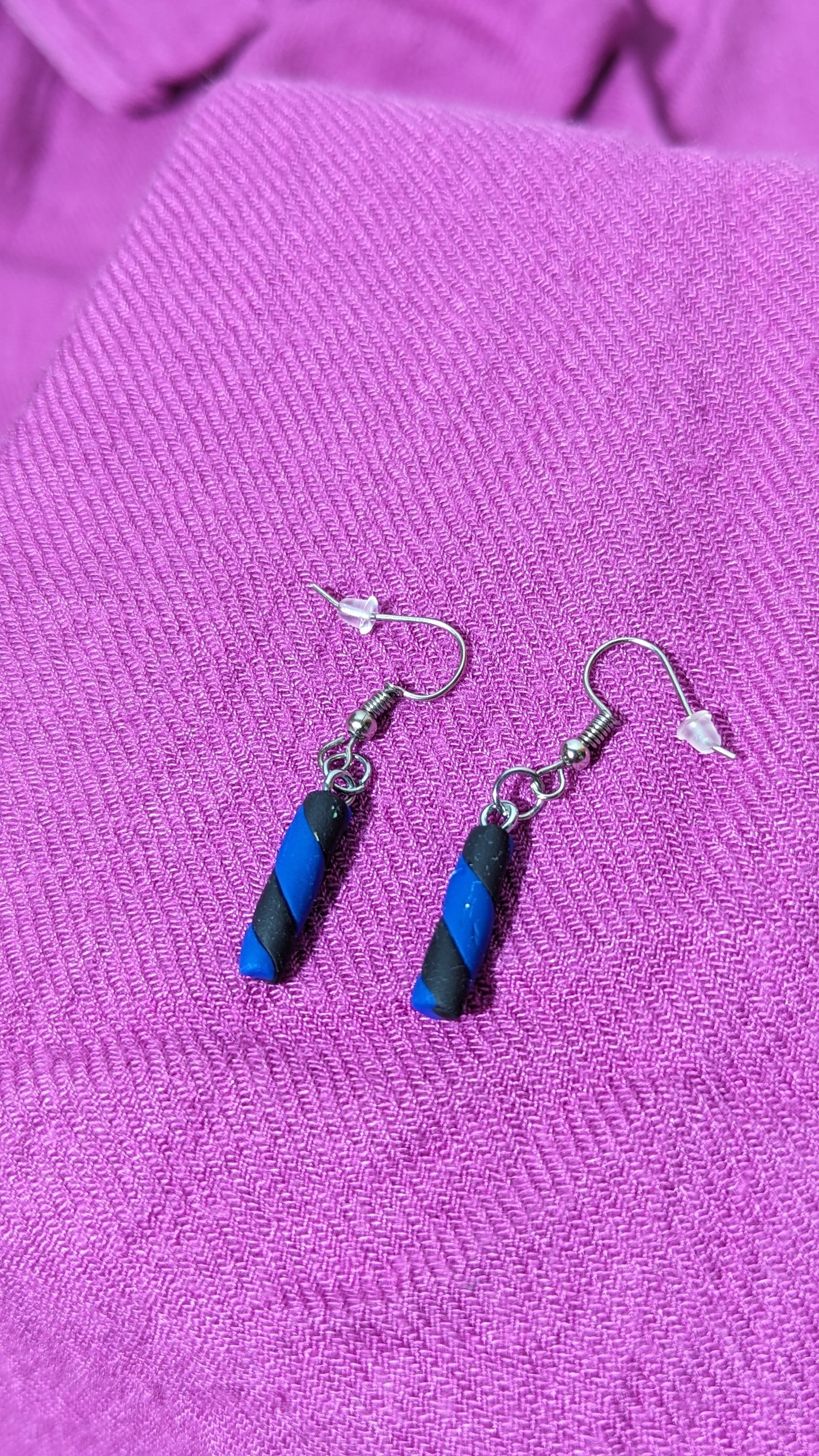 Boucles d'oreilles "Guimauve" noir/marine