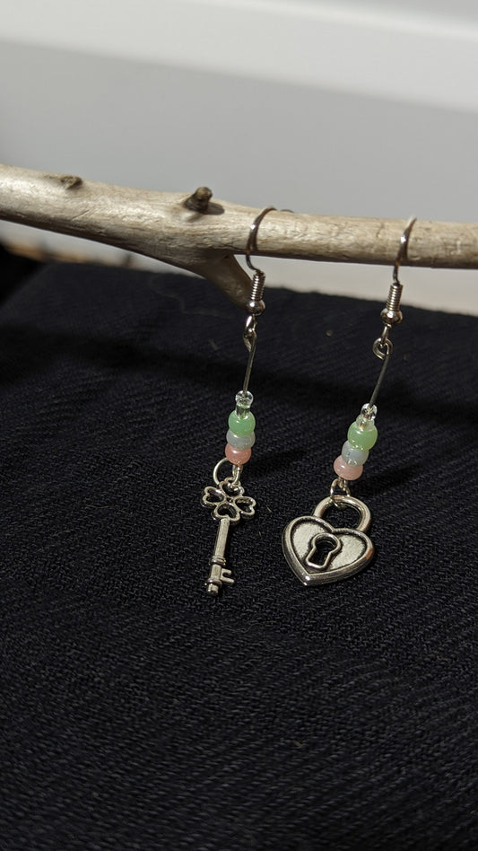 “Key of the heart” earrings