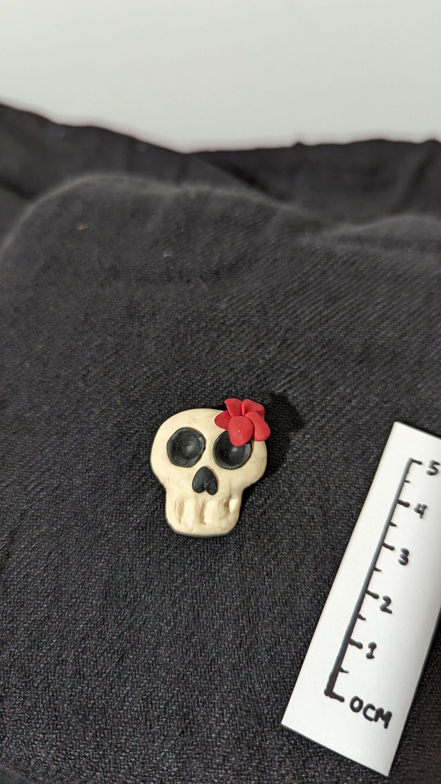 Lapel pin (Brooch/Pin) skull 💀 flowery