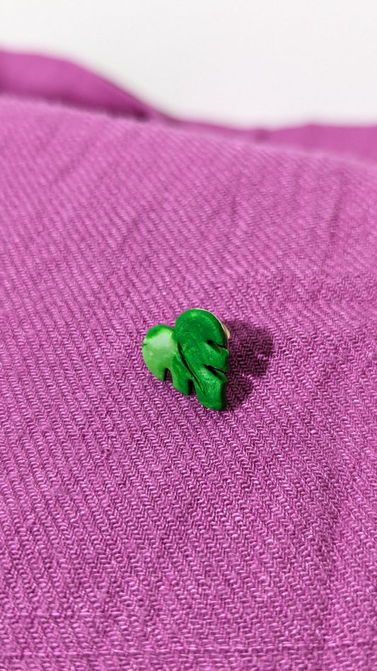 Monstera Albo leaf pin (Brooch/Pin)