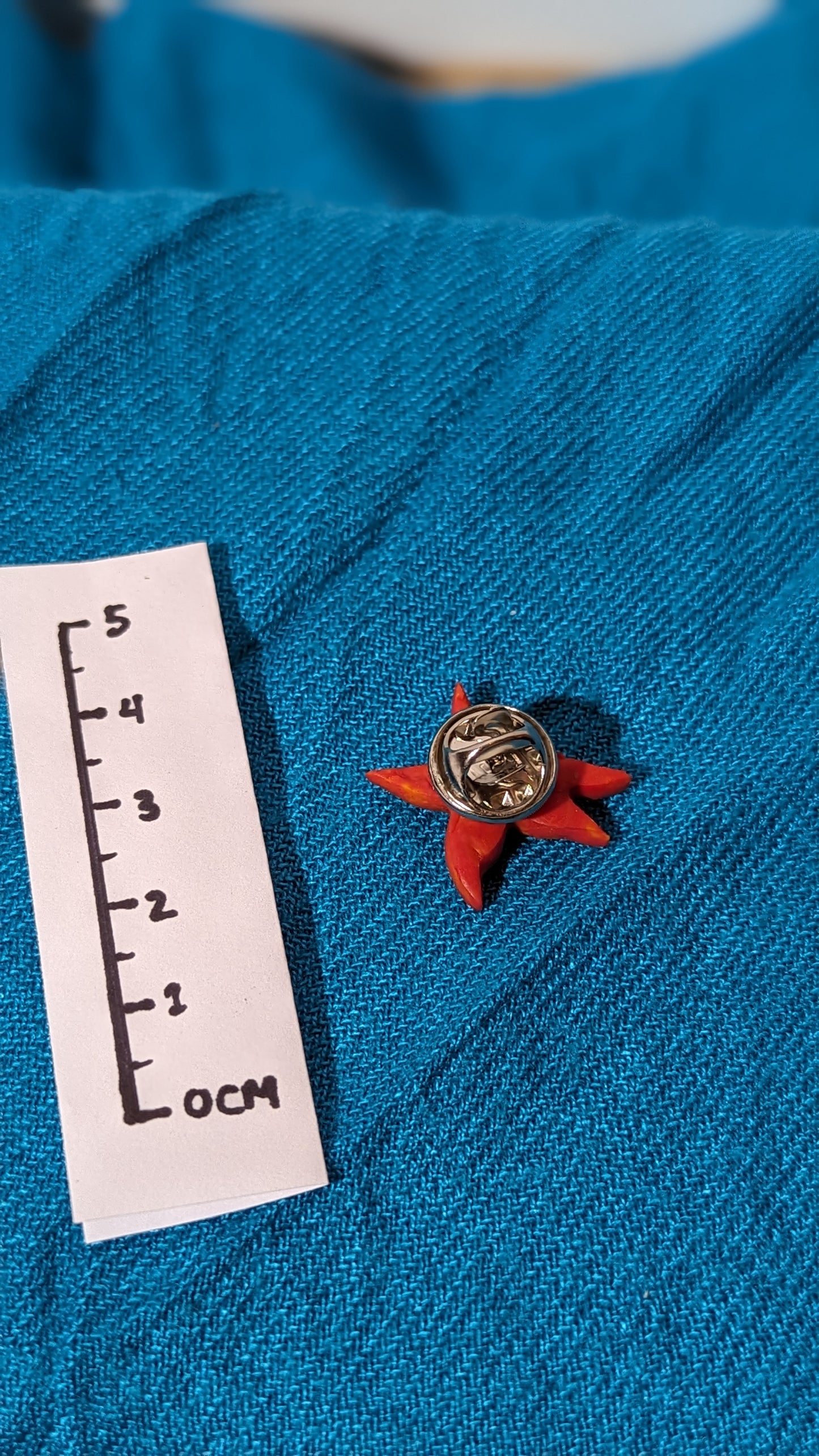 Lapel pin (Brooch/Pin) Red starfish