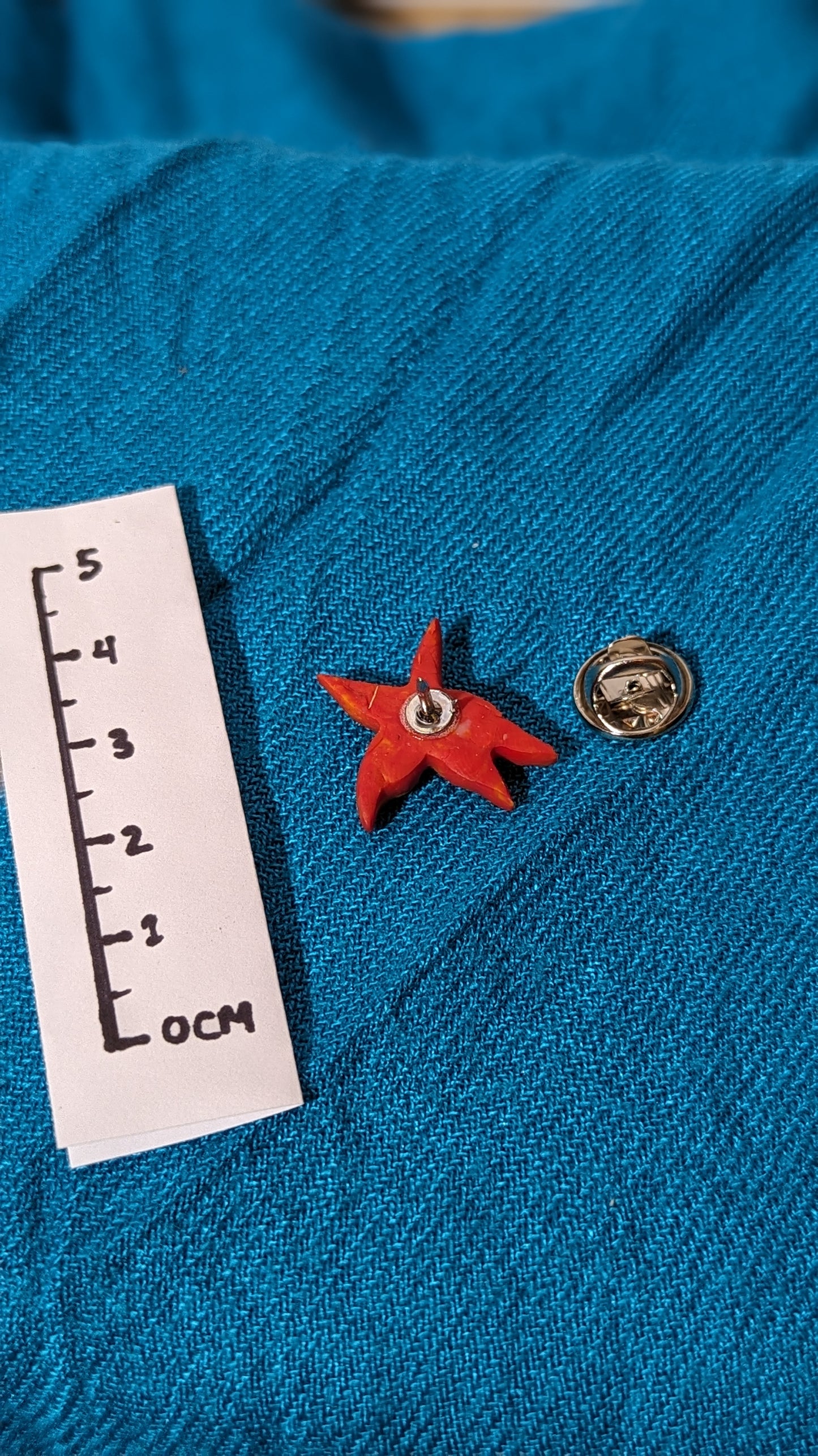 Lapel pin (Brooch/Pin) Red starfish