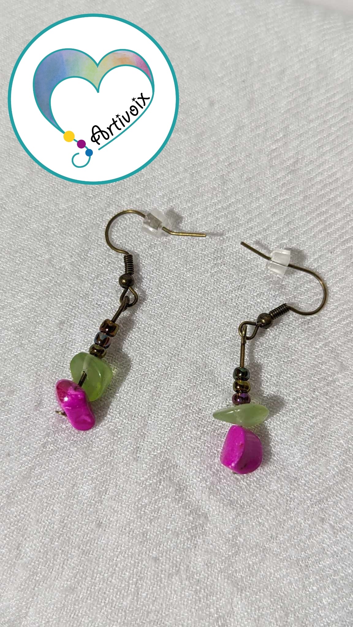 Boucles d'oreilles en perles et pierres FUSHIA/VERT/NOIR