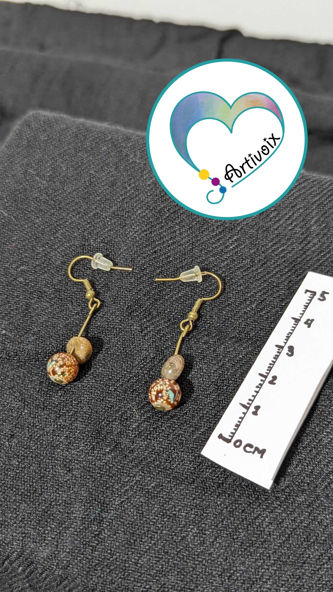 Boucles d'oreilles en perles de crystale/gemmes.