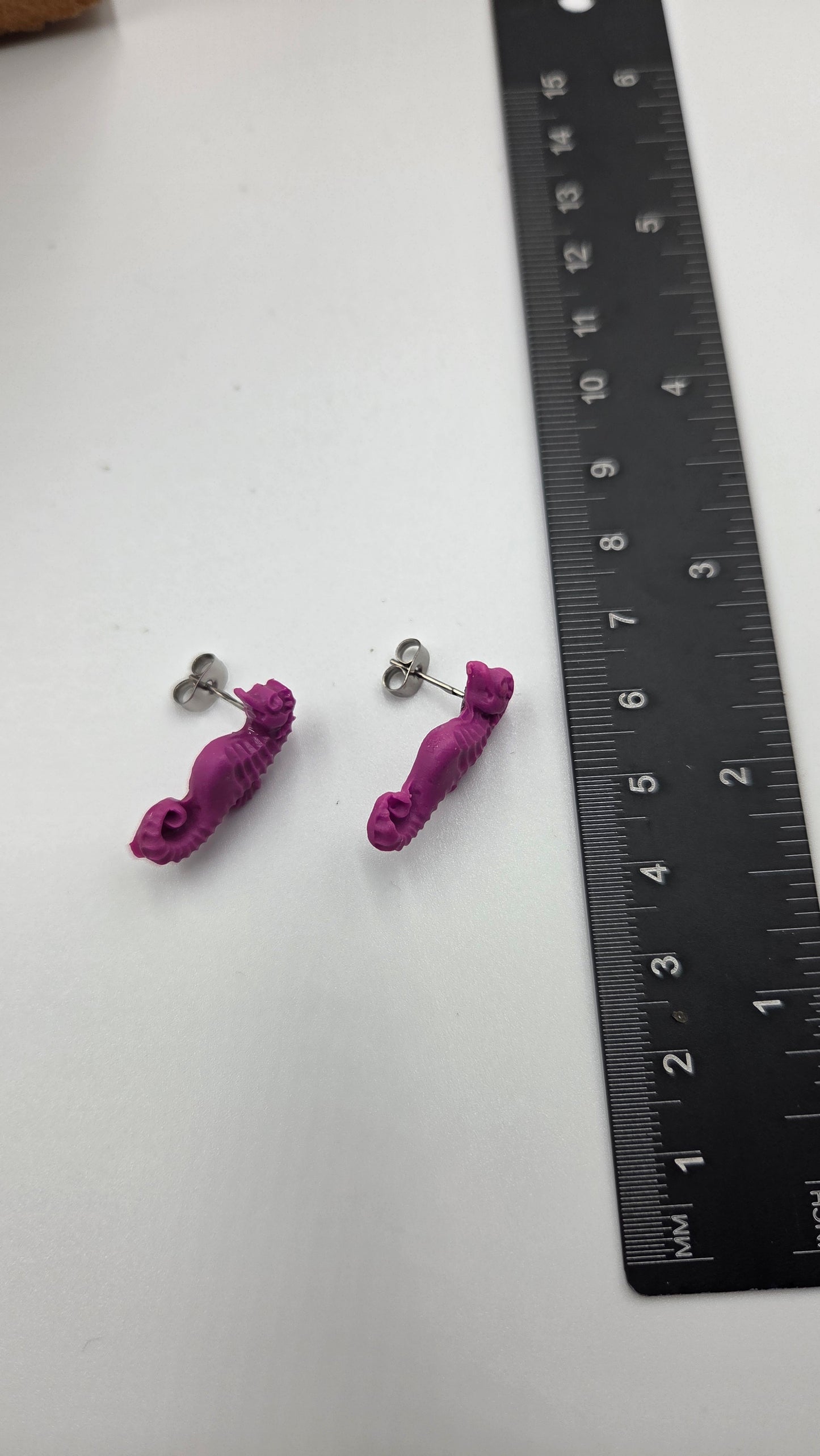 Boucles d'oreilles "Hippocampes mauve"