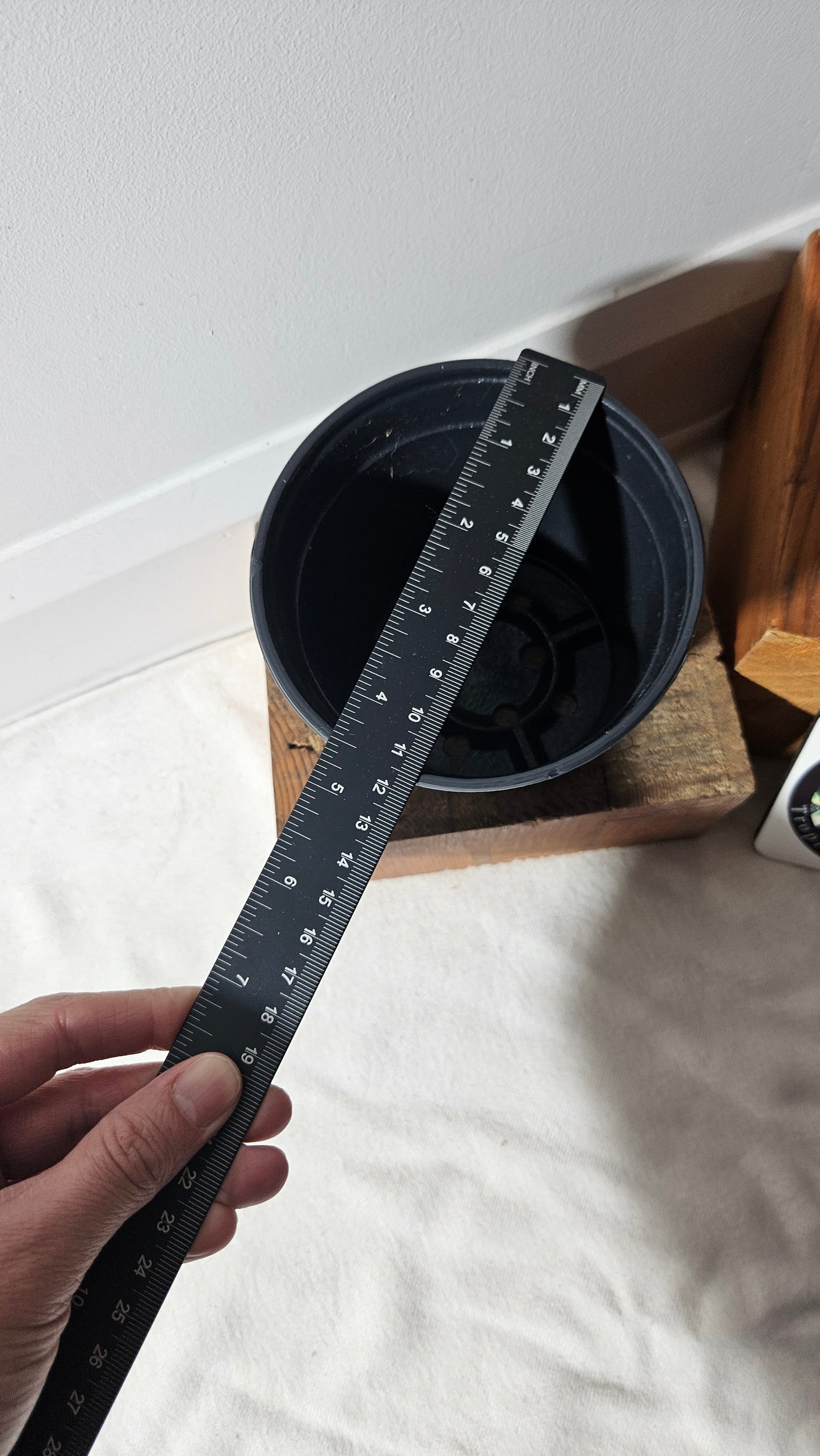 Pot de plastique 4,75 pouces rond, noir.