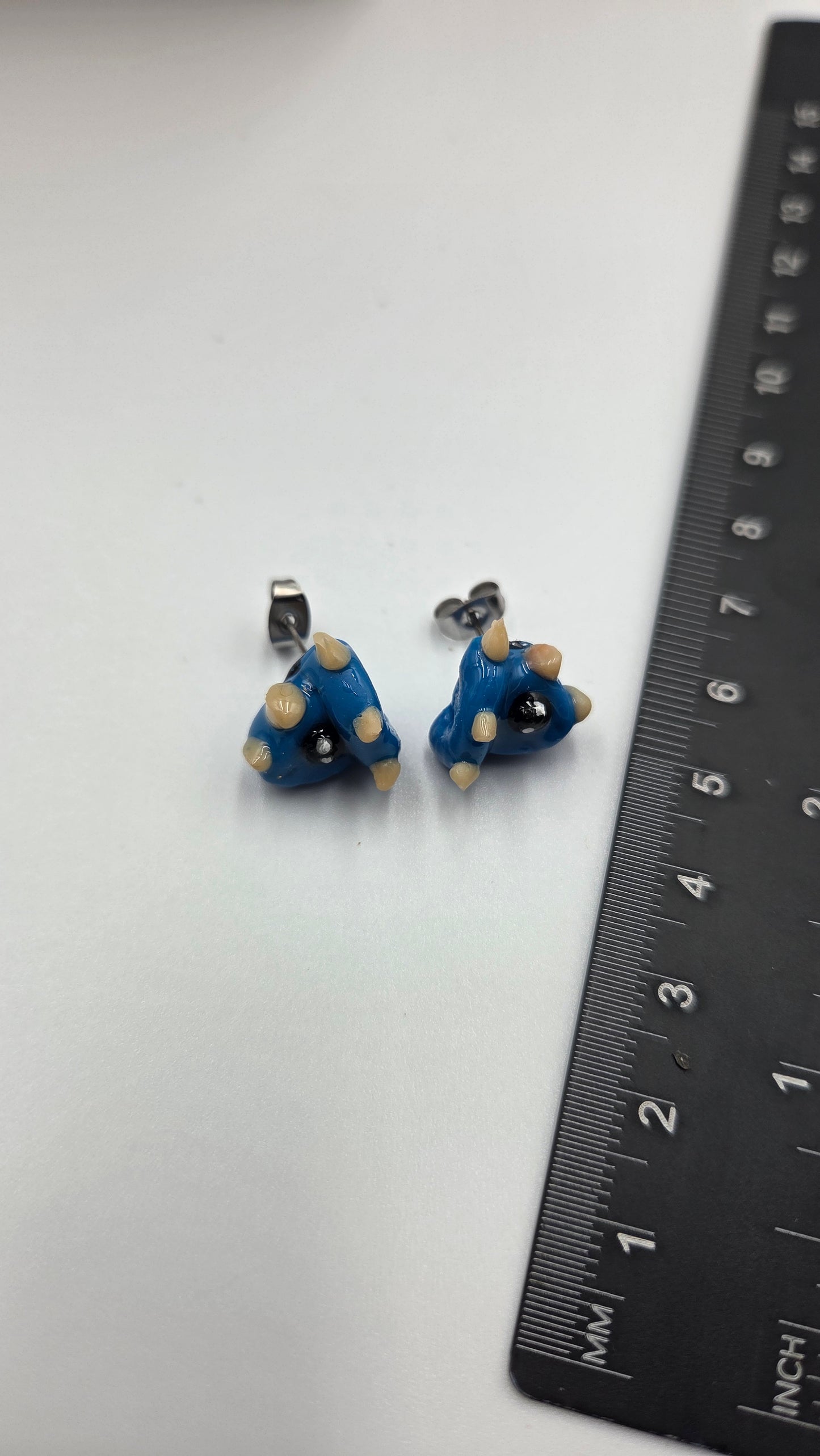 Boucles d'oreilles "Dinosaures/ Tricératops" bleu